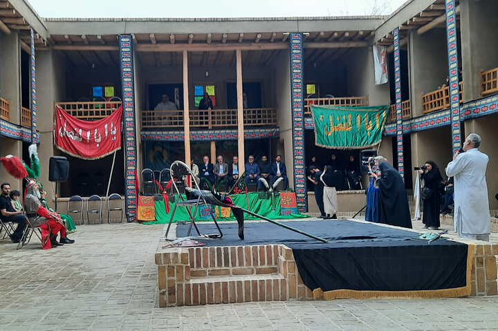 طرح ساختمان تکیه ۶۰۰ ساله برغان در پارک اقوام ایرانی کرج افتتاح شد