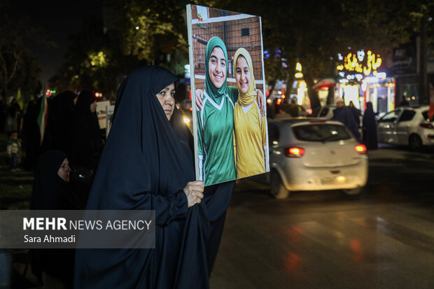 گرامیداشت یاد شهدای مدرسه میناب در روز جهانی کودک