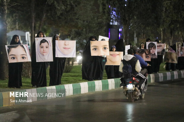 گرامیداشت یاد شهدای مدرسه میناب در روز جهانی کودک