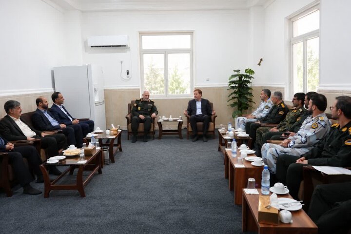 استاندار بوشهر: اعتماد عمومی به پلیس پایه امنیت پایدار است استاندار بوشهر: اعتماد عمومی به پلیس پایه امنیت پایدار است