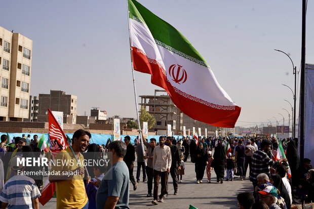 همایش بزرگ پیاده روی خانوادگی در کرمان