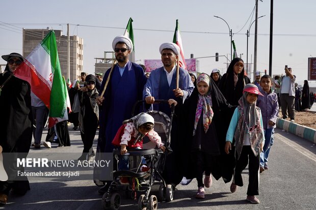 همایش بزرگ پیاده روی خانوادگی در کرمان