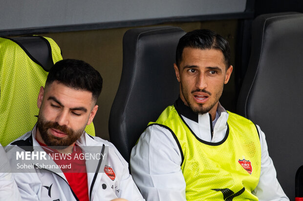 لیگ برتر فوتبال - پرسپولیس و صنعت نفت