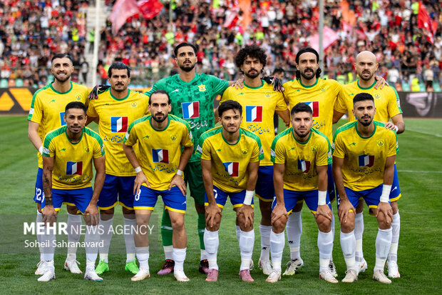 لیگ برتر فوتبال - پرسپولیس و <a href='https://sayeb.ir/tag/%d8%b5%d9%86%d8%b9%d8%aa-%d9%86%d9%81%d8%aa'></div>صنعت نفت</a>