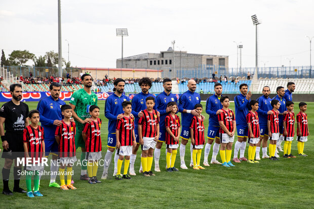 لیگ برتر فوتبال - پرسپولیس و صنعت نفت