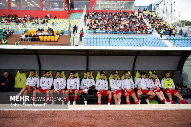 لیگ برتر فوتبال - پرسپولیس و <a href='https://sayeb.ir/tag/%d8%b5%d9%86%d8%b9%d8%aa-%d9%86%d9%81%d8%aa'></div>صنعت نفت</a>