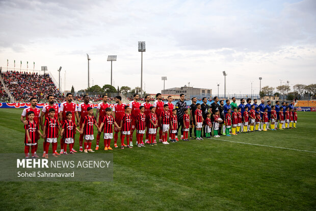 لیگ برتر فوتبال - پرسپولیس و <a href='https://sayeb.ir/tag/%d8%b5%d9%86%d8%b9%d8%aa-%d9%86%d9%81%d8%aa'></div>صنعت نفت</a>