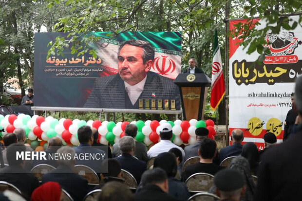 ثمرین زیر سایه طلای سبز جان گرفت؛ استقبال ۸۰ هزار نفری از جشنواره گردو