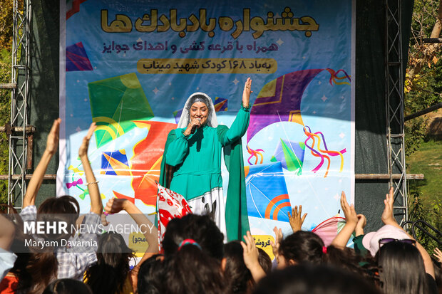 جشنواره <a href='https://sayeb.ir/tag/%d8%a8%d8%a7%d8%af%d8%a8%d8%a7%d8%af%da%a9'></div>بادبادک</a> ها در <a href='https://sayeb.ir/tag/%d8%a8%d8%ac%d9%86%d9%88%d8%b1%d8%af'>بجنورد</a>