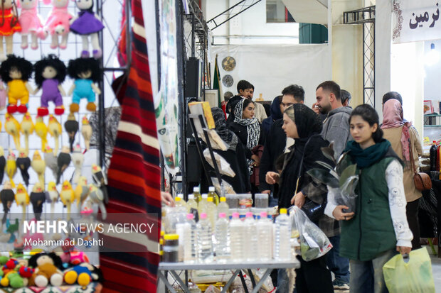 سومین نمایشگاه توانمندی بانوان در اردبیل