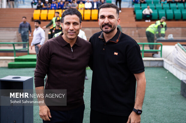 لیگ برتر فوتبال - پرسپولیس و صنعت نفت آبادان