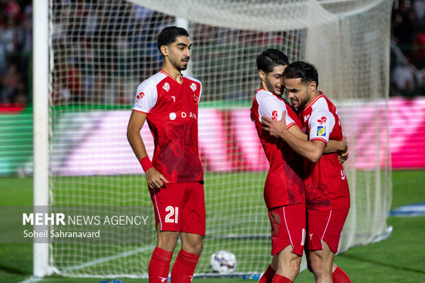 لیگ برتر فوتبال - پرسپولیس و صنعت نفت آبادان