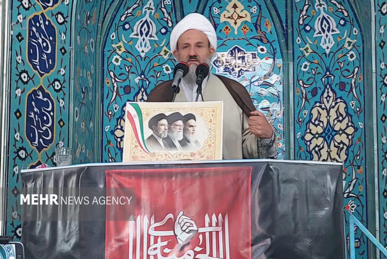 «هیهات من‌الذله» شعار محوری ملت ایران از نگاه امام جمعه گرمسار