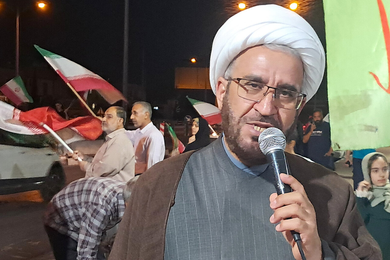 اجتماعات مردمی زمینه‌ساز پیروزی در برابر دشمن است