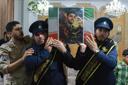 تشییع پیکر شهید عباس آقایی در قم آغاز شد
