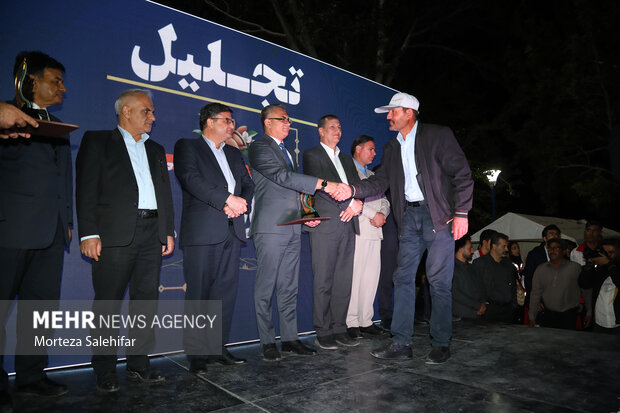 سومین جشنواره ملی بادام درچهارمحال و بختیاری