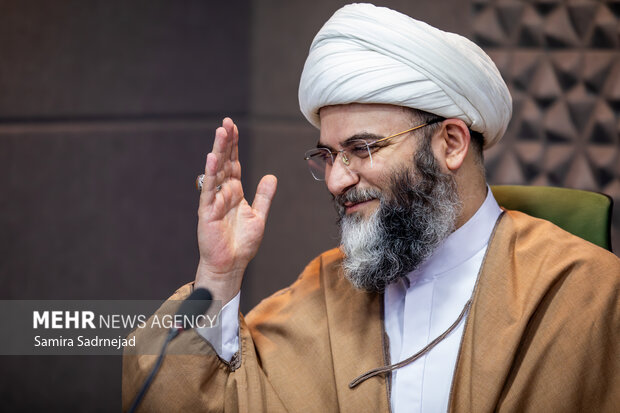 نشست تخصصی «مبانی الهیاتی و اجتماعی جان‌فدا»