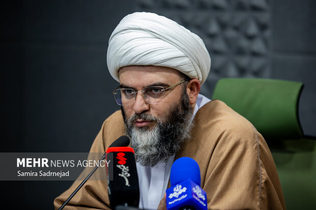 نشست تخصصی «مبانی الهیاتی و اجتماعی جان‌فدا»