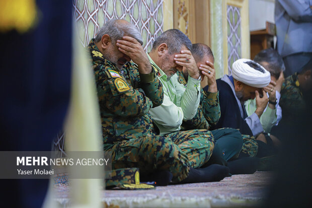 داع با پیکر <a href='https://sayeb.ir/tag/%d8%b4%d9%87%db%8c%d8%af'></div>شهید</a> تکاور فراجا عباس آقایی در حرم بانوی کرامت