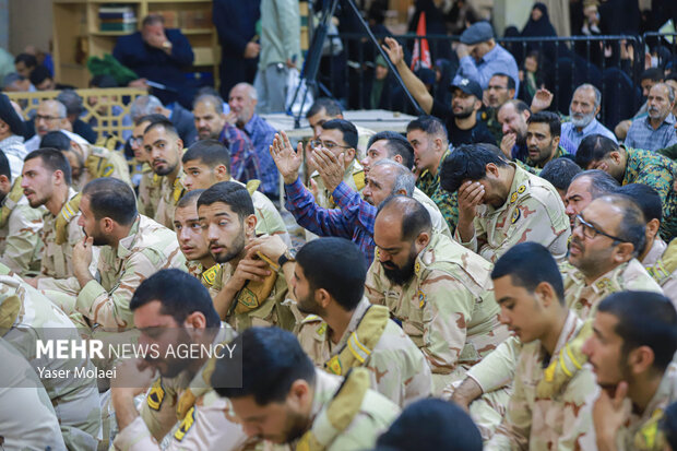 داع با پیکر <a href='https://sayeb.ir/tag/%d8%b4%d9%87%db%8c%d8%af'></div>شهید</a> تکاور فراجا عباس آقایی در حرم بانوی کرامت
