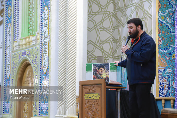 داع با پیکر <a href='https://sayeb.ir/tag/%d8%b4%d9%87%db%8c%d8%af'></div>شهید</a> تکاور فراجا عباس آقایی در حرم بانوی کرامت