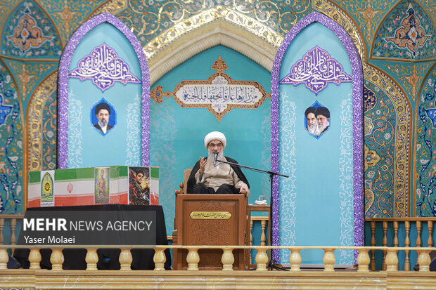 داع با پیکر <a href='https://sayeb.ir/tag/%d8%b4%d9%87%db%8c%d8%af'></div>شهید</a> تکاور فراجا عباس آقایی در حرم بانوی کرامت