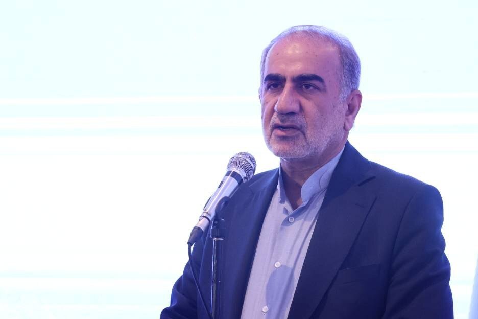 بروکراسی اداری نباید سد راه سرمایهگذاری گردشگری شود