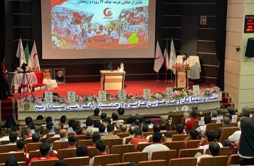 تحلیل خبر: ثبت ۹۵ مورد اصابت حملات هوایی دشمن در پوشش عملیاتی هلال‌احمر قم | مهر - کد c642