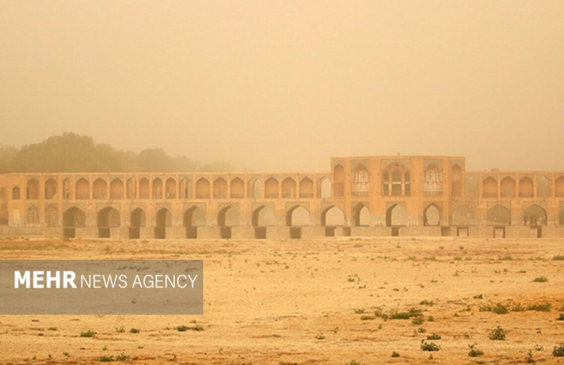 بستر زایندهرود کانون فرسایش بادی؛ غلظت کادمیوم بسیار بالاست