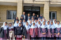کودکان نمین پشت میز فرماندار نشستند، روایت یک دیدار متفاوت