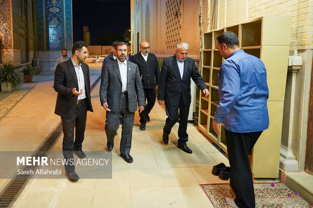 تشرف وزیر میراث فرهنگی به حرم شاهچراغ(ع)