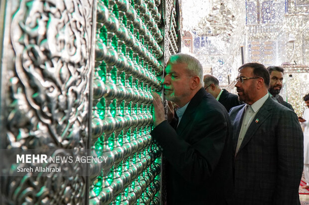 تشرف وزیر میراث فرهنگی به حرم شاهچراغ(ع)