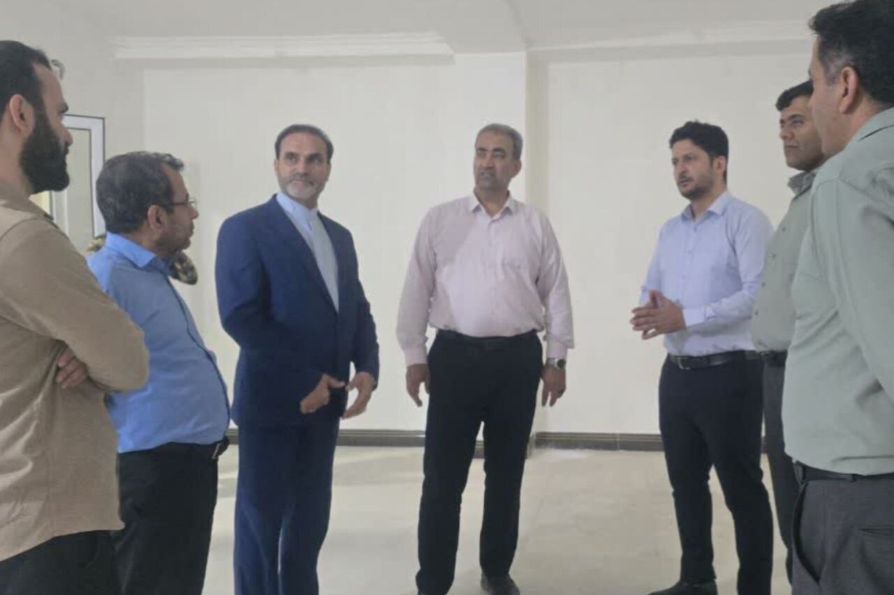 بازدید نماینده کمیسیون اصل ۹۰ مجلس از پروژه های مسکن ملی بوشهر بازدید نماینده کمیسیون اصل ۹۰ مجلس از پروژه های مسکن ملی بوشهر