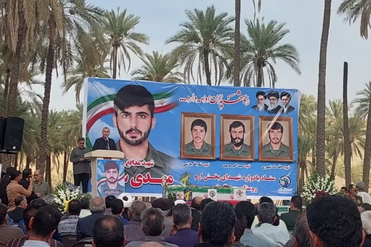 نماینده دشتستان: ملت ایران راه شهدا را با اقتدار و اتحاد ادامه می‌دهد