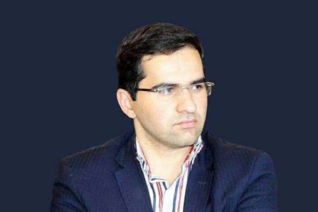 تحلیل خبر: پیروز فخر محمدیان معاون سیاسی فرمانداری آستانه اشرفیه شد | مهر - کد 1998
