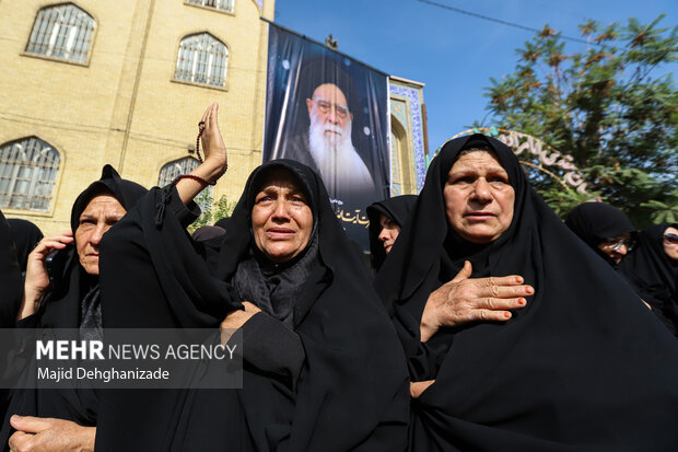 تشییع پیکر آیتالله سید علیرضا حیدری در <a href='https://sayeb.ir/tag/%db%8c%d8%b2%d8%af'></div>یزد</a>
