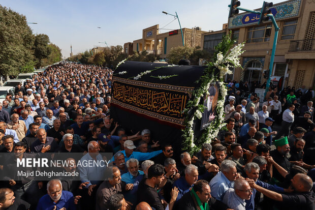 تشییع پیکر آیتالله سید علیرضا حیدری در <a href='https://sayeb.ir/tag/%db%8c%d8%b2%d8%af'></div>یزد</a>