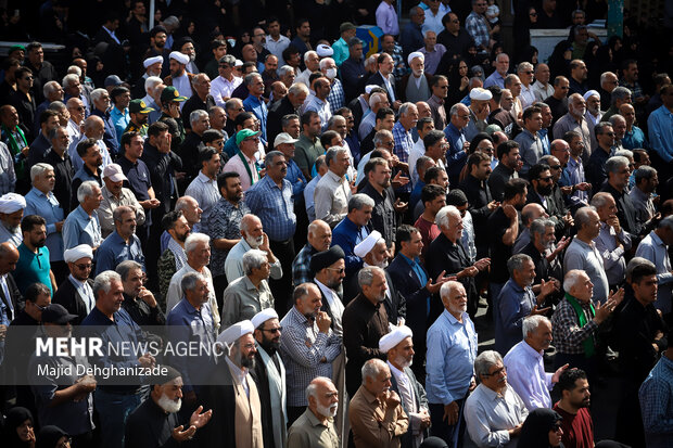تشییع پیکر آیتالله سید علیرضا حیدری در <a href='https://sayeb.ir/tag/%db%8c%d8%b2%d8%af'></div>یزد</a>