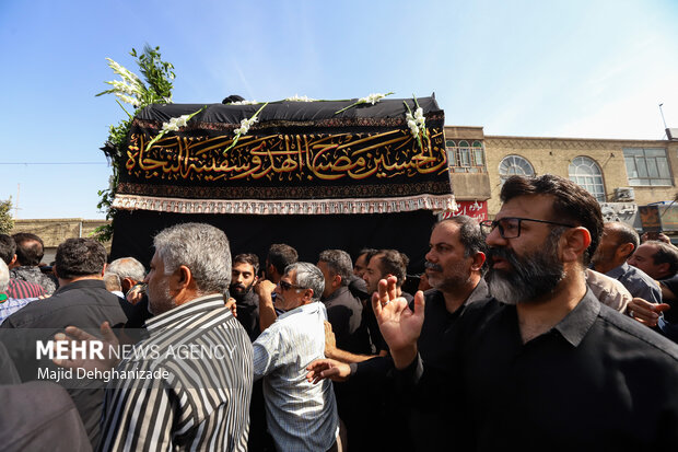 تشییع پیکر آیتالله سید علیرضا حیدری در <a href='https://sayeb.ir/tag/%db%8c%d8%b2%d8%af'></div>یزد</a>