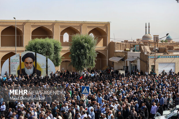 تشییع پیکر آیتالله سید علیرضا حیدری در <a href='https://sayeb.ir/tag/%db%8c%d8%b2%d8%af'></div>یزد</a>