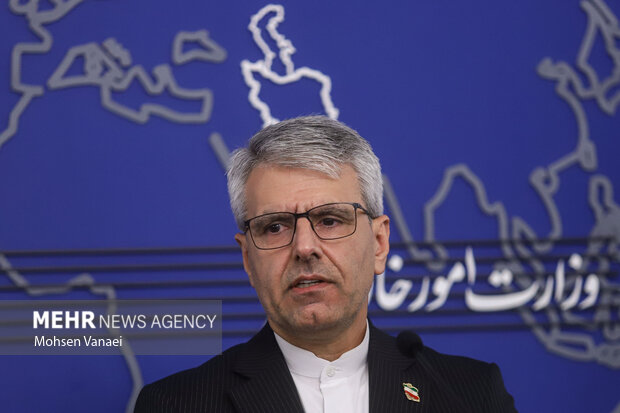نشست خبری سخنگوی <a href='https://sayeb.ir/tag/%d9%88%d8%b2%d8%a7%d8%b1%d8%aa-%d8%a7%d9%85%d9%88%d8%b1-%d8%ae%d8%a7%d8%b1%d8%ac%d9%87'></div>وزارت امور خارجه</a> - ۲۰ مهر ۱۴۰۵