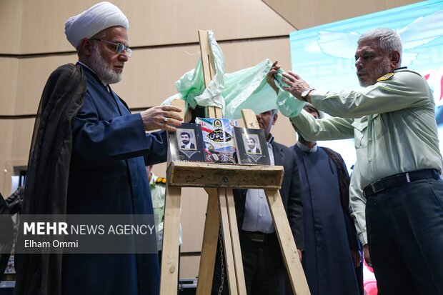 اجلاسیه شهدای انتظامی استان کردستان در <a href='https://sayeb.ir/tag/%d8%b3%d9%86%d9%86%d8%af%d8%ac'></div>سنندج</a>