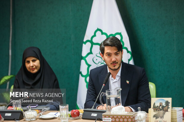 آیین رونمایی از کتاب «میراث سبز تهران»