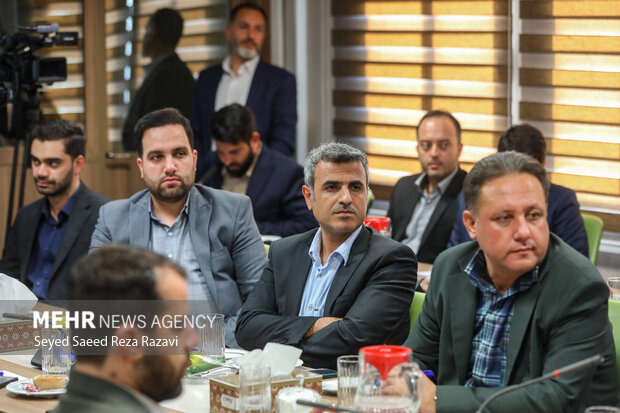 آیین رونمایی از کتاب «میراث سبز تهران»