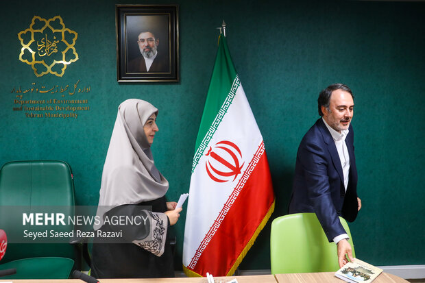 آیین رونمایی از کتاب «میراث سبز تهران»