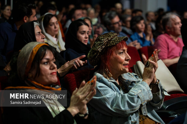 رونمایی از مستند «تولید در آتش»