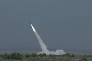 پاکستان کا ہائپرسونک بیلسٹک میزائل ’’فتح-2‘‘ کا کامیاب تجربہ
