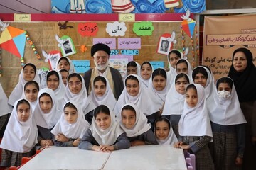 امام جمعه دیّر: آینده کشور در دستان کودکان امروز است