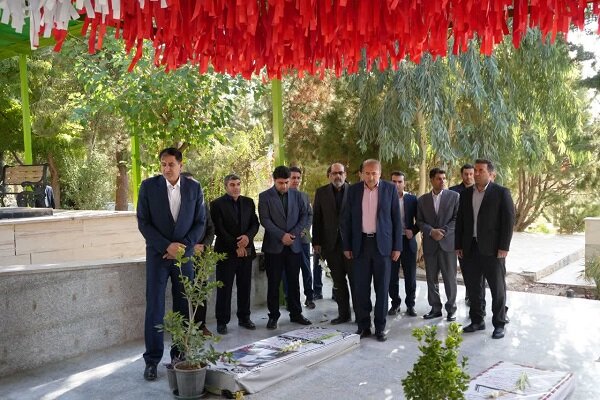 تجدید عهد بازرس کل قضایی لرستان با آرمان‌های شهدا