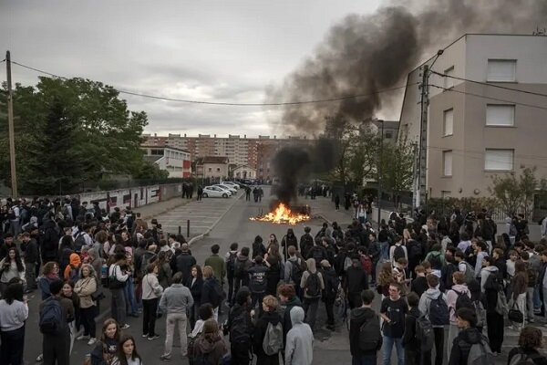 از سرگیری اعتراضات دانش‌آموزان فرانسوی؛ تعطیلی حدود ۲۰۰ مدرسه